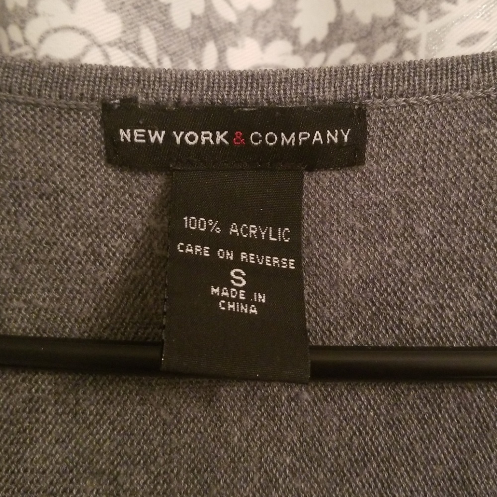Sweater - Picture 2 of 3